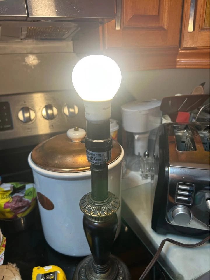 Vintage style table lamp - photo 3