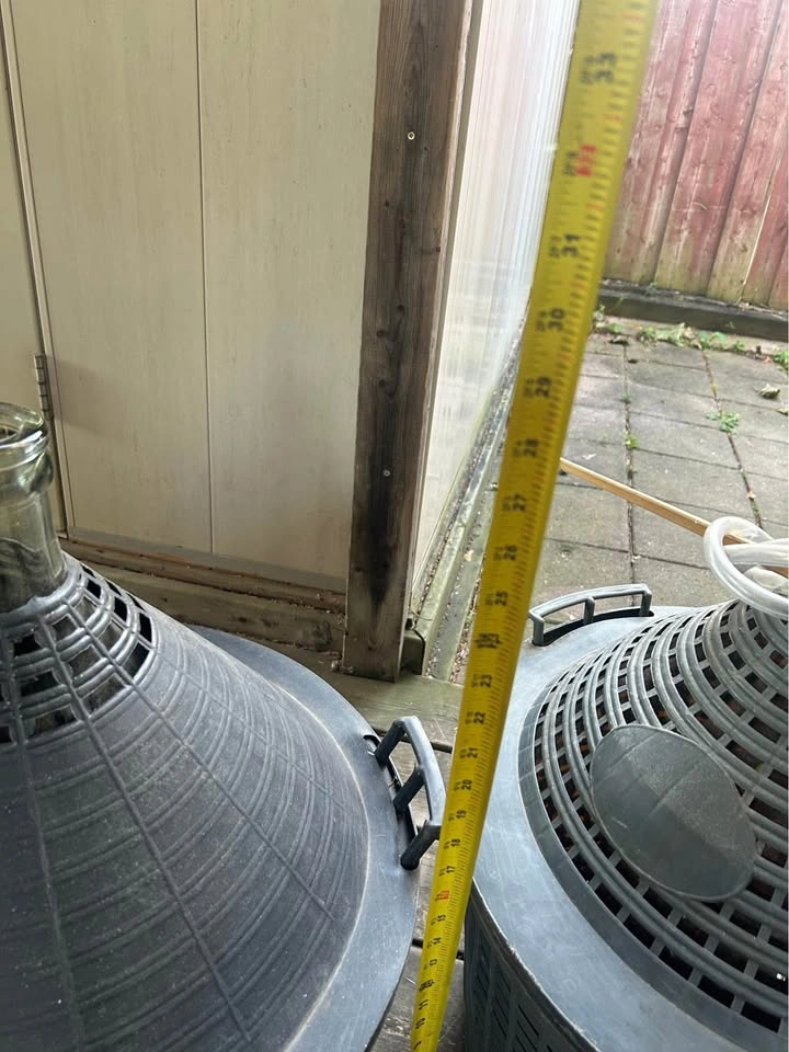 2 Carboys & 3 Demijohns - Winemaking/Beer Supplies - photo 4