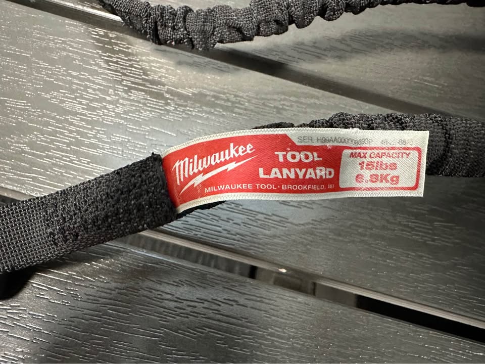 Milwaukee Tool 15 lbs. 36-in Locking Tool Lanyard - photo 2
