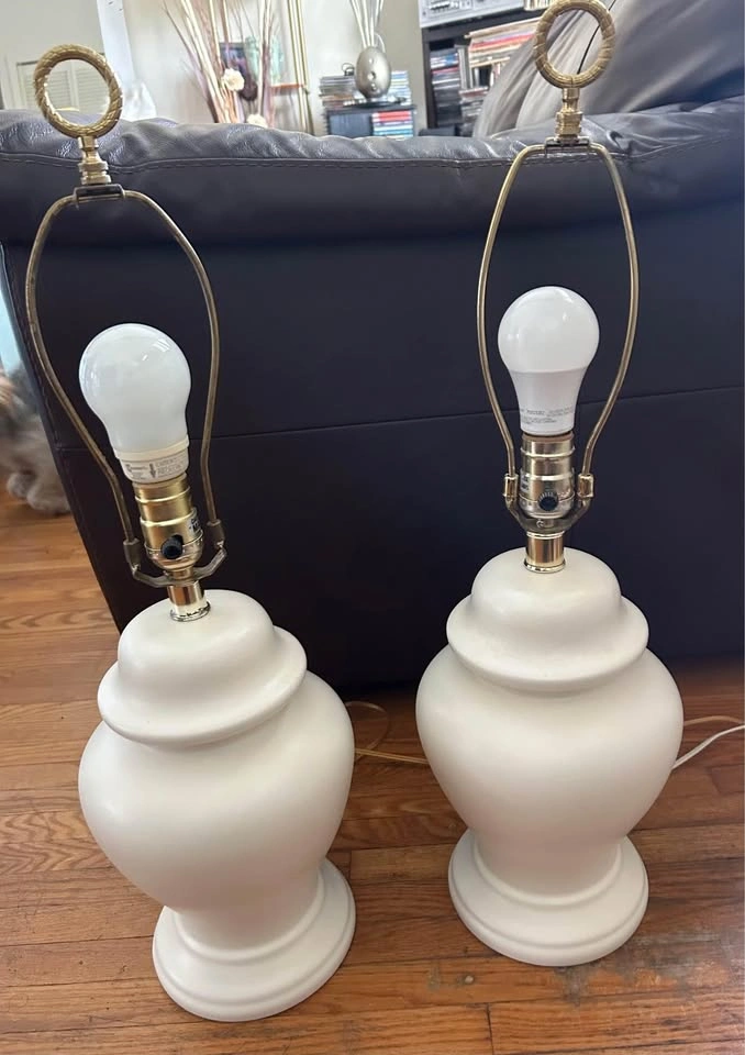 2 Vintage Anthony's Art Design Table Lamps - photo 2