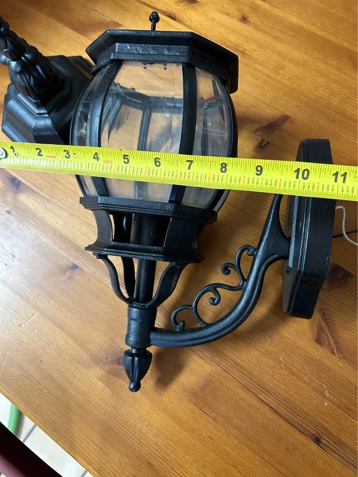 Working Large Octagon Cast Iron Outdoor Lantern - photo 2