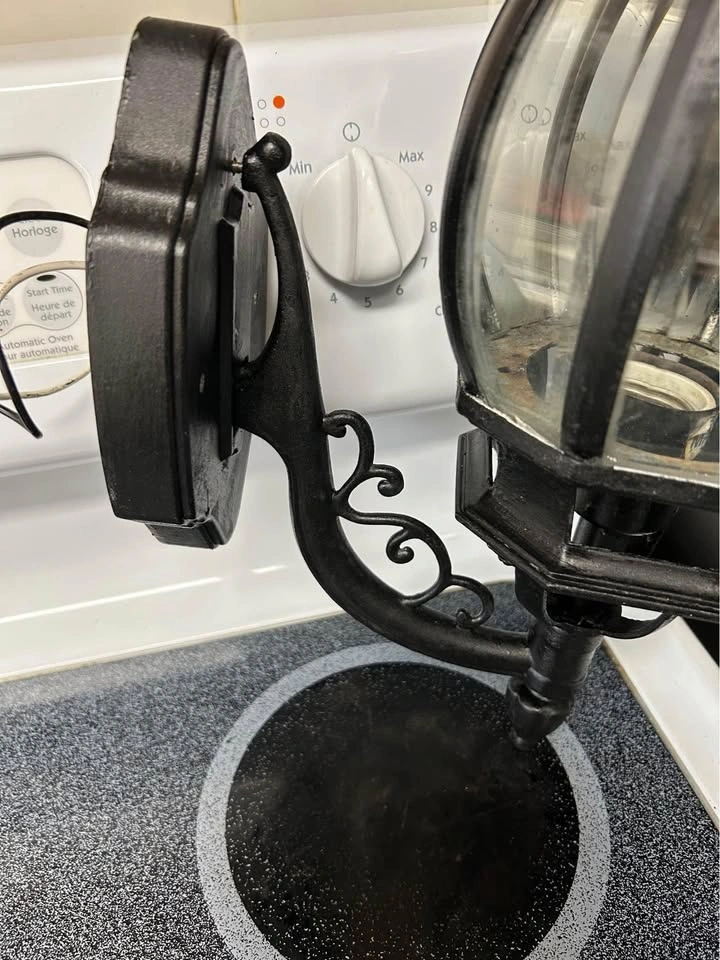 Working Large Octagon Cast Iron Outdoor Lantern - photo 5
