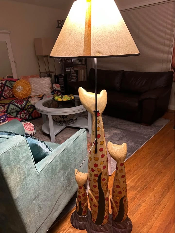 Hand Carved Wooden Cat/Leopard Lamp for Kids Room, Cafe, Library - photo 2