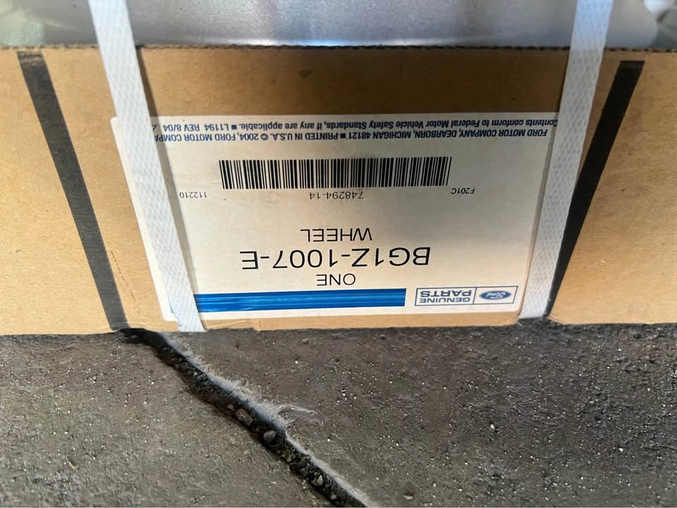 19” Ford OEM Wheels - Brand New Old Stock - photo 2
