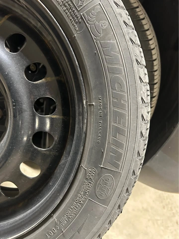 Winter Tires - Michelin 215 / 55 R 17 - photo 4