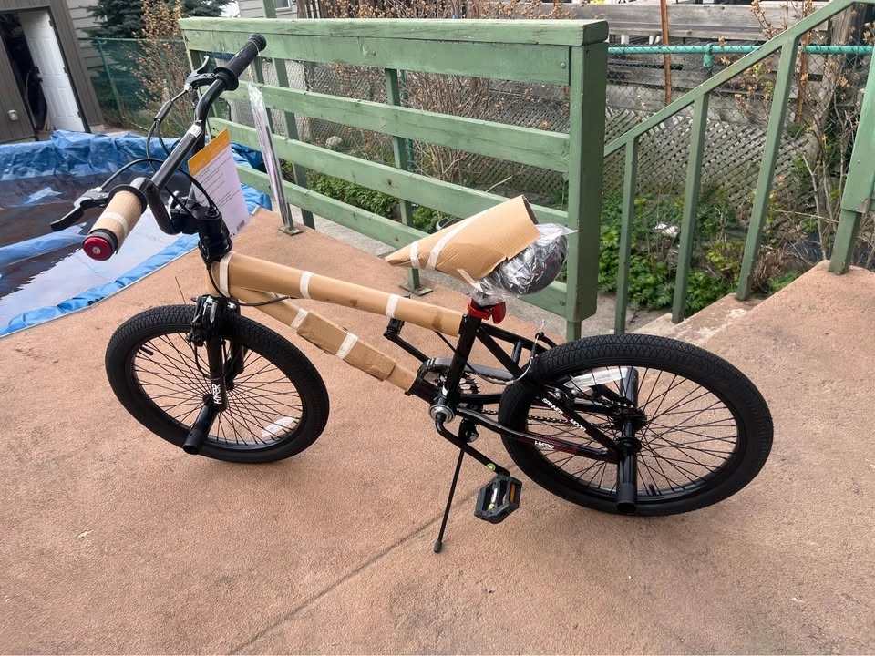 NEW Hyper Bicycles 20 inch Boy's Spinner BMX Bike Black - photo 3