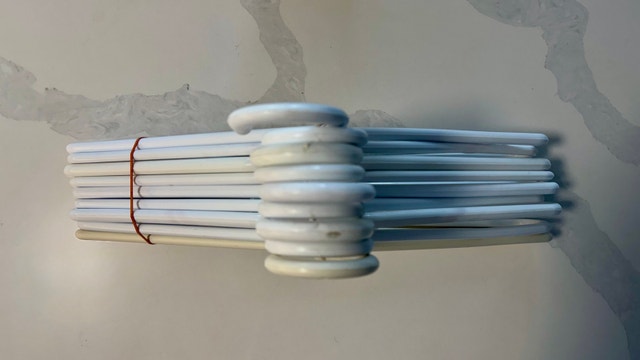10 White Plastic Hangers - photo 3