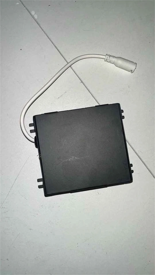 40 × Volt 6" Panel / Dome Light Driver Replacement - photo 2