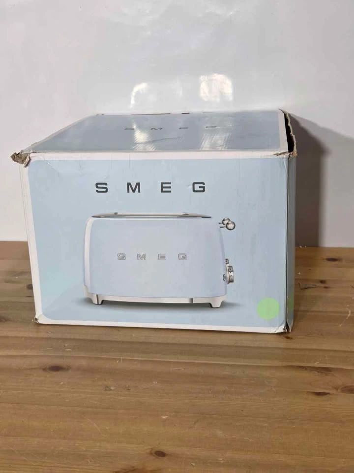 Smeg Retro Style 2-Slice Toaster Pastel Green New - photo 2