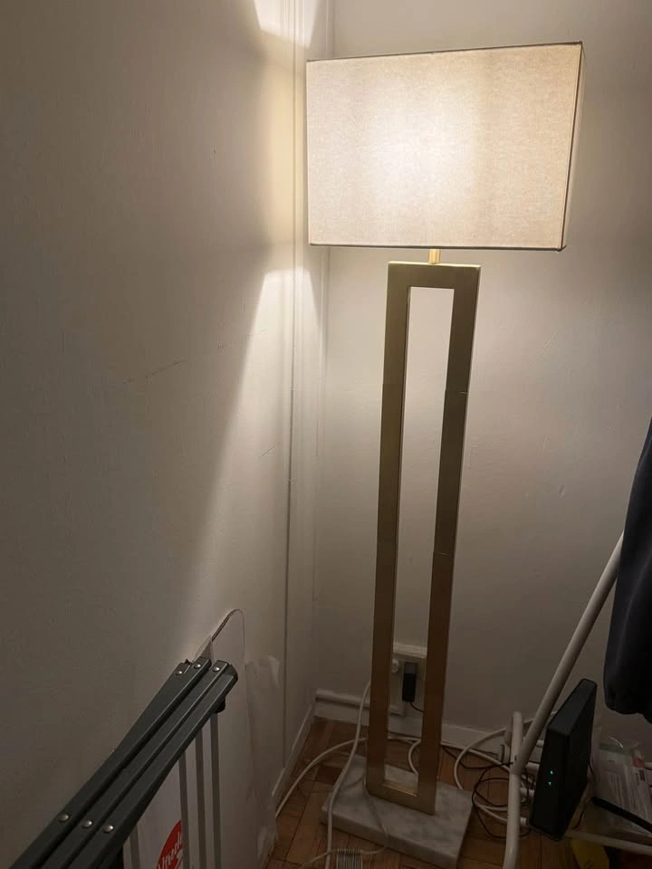 Gold Floor Lamp w/ Faux Marble Base - photo 3