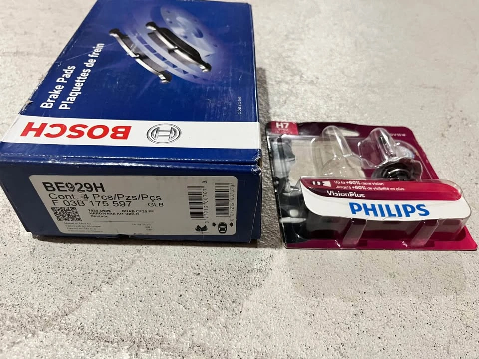 Bosch BE929H Blue Ceramic Front Disc Brake Pads w/ Hardware Kit - photo 2