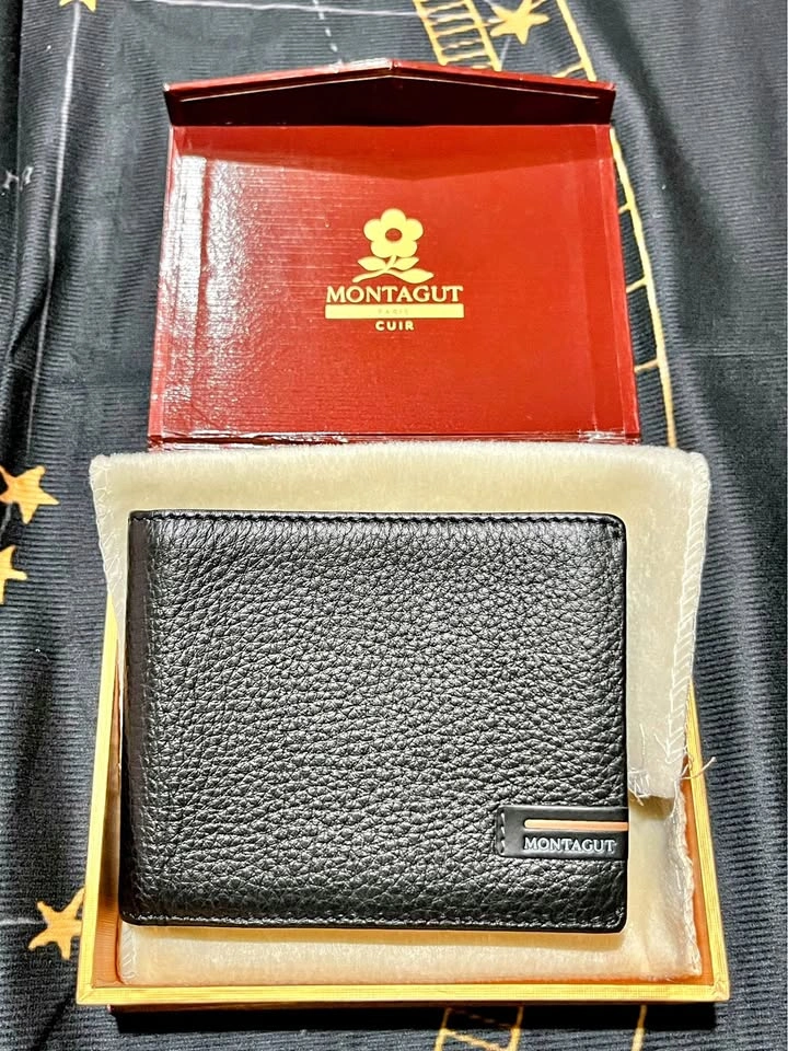 Vintage Montagut Paris Black Leather Wallet (Unused)