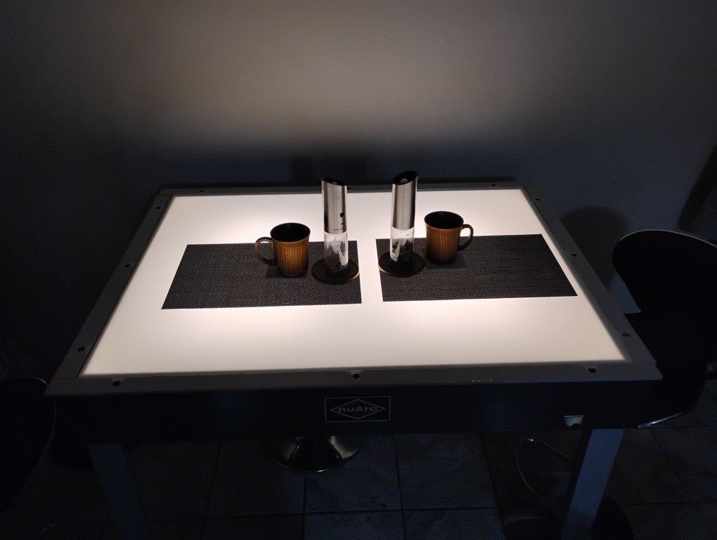 Table That Lights