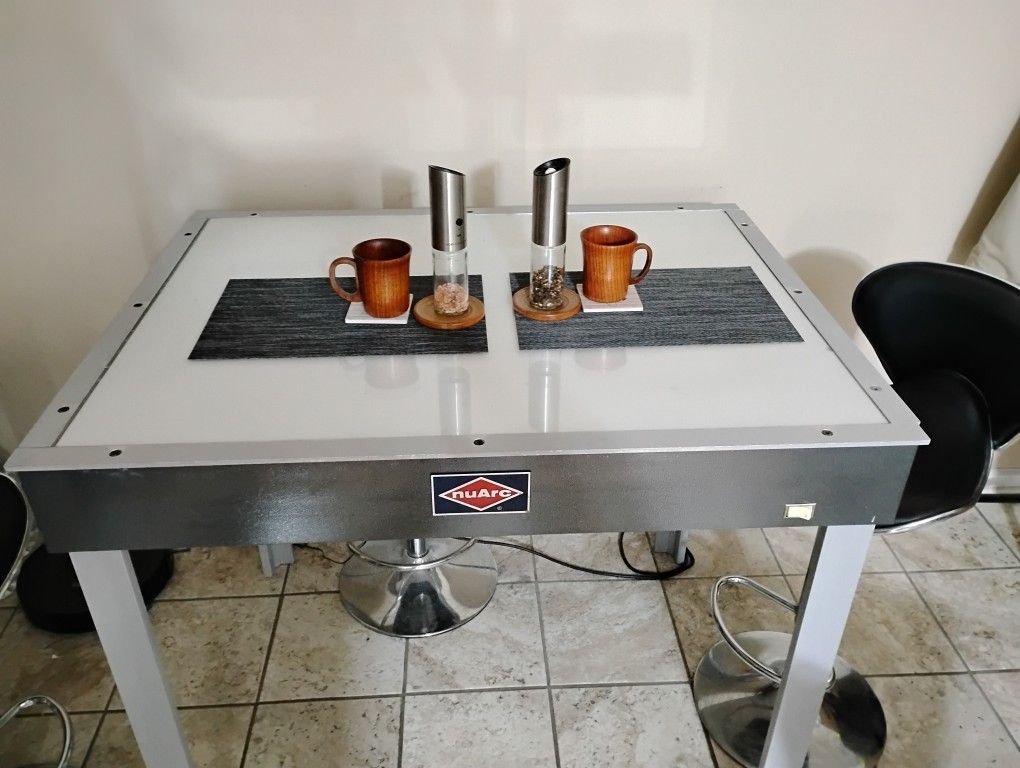 Table That Lights - photo 2