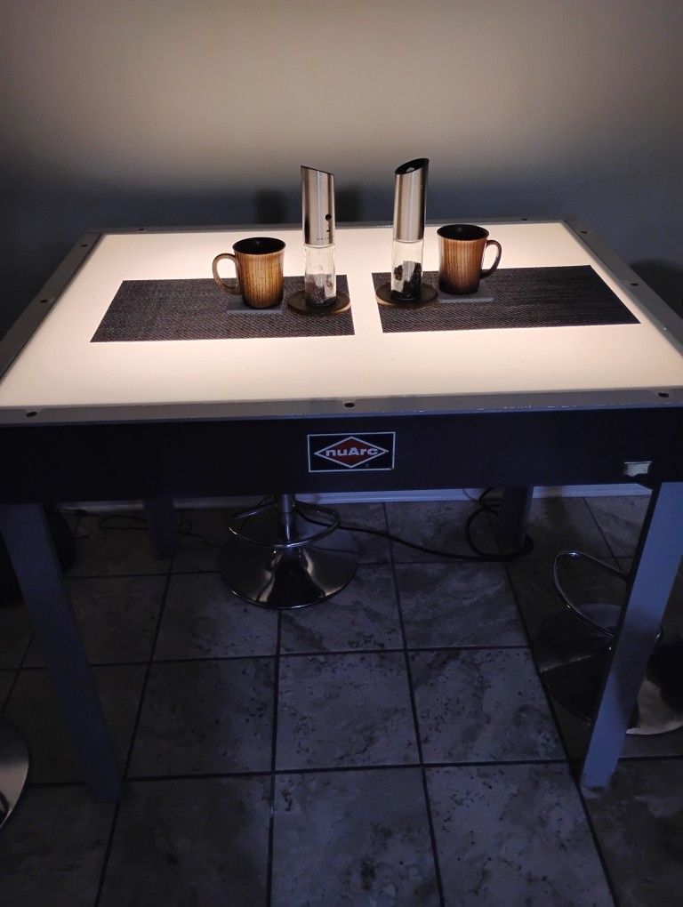 Table That Lights - photo 3