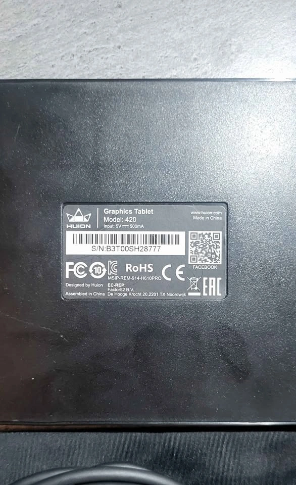 Huion 420 Graphics Drawing Tablet w/ Pen, Cable & Glove - photo 2