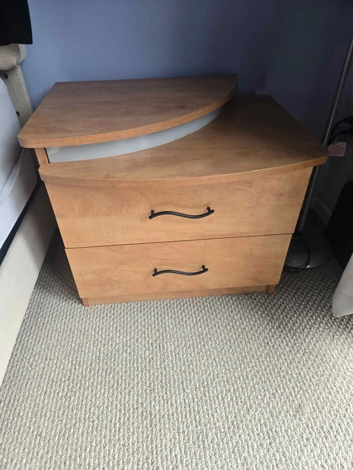 Dresser and two night stands - photo 3