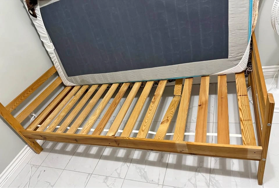 Twin bed with mattress
