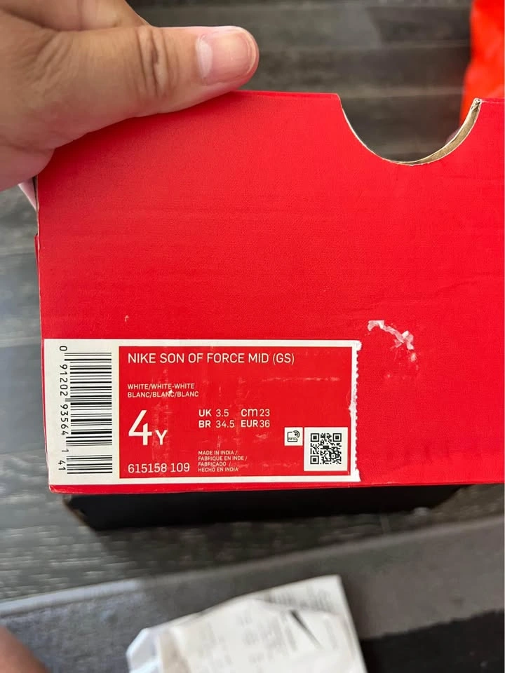 Nike Shoes - photo 4
