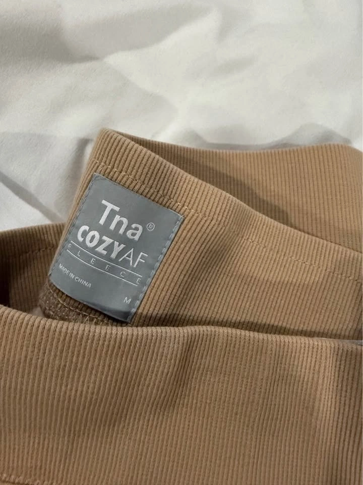 TNA Cozy Crop Top and Sweatpants Set - photo 3