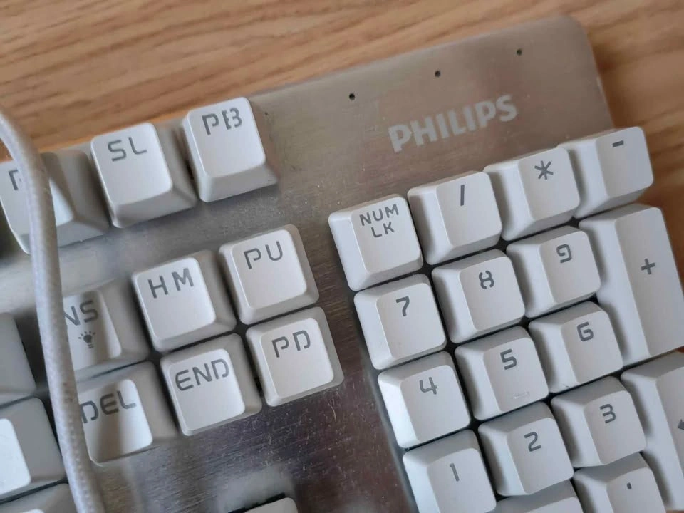 Philips Full-Size Wired Mechanical Keyboard – White / Silver | $ - photo 2