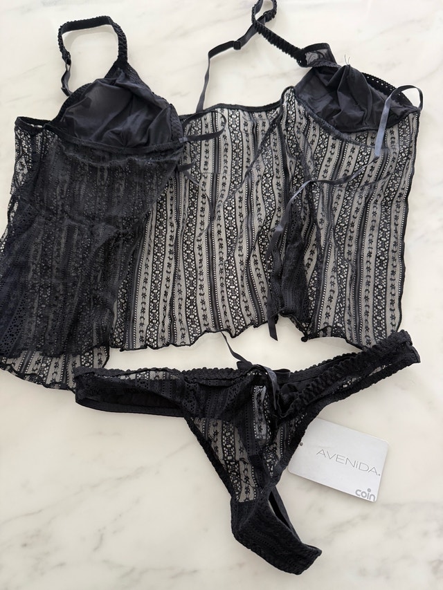 Avenida Lingerie Set - Black Lace Bustier & Thong (S/M)