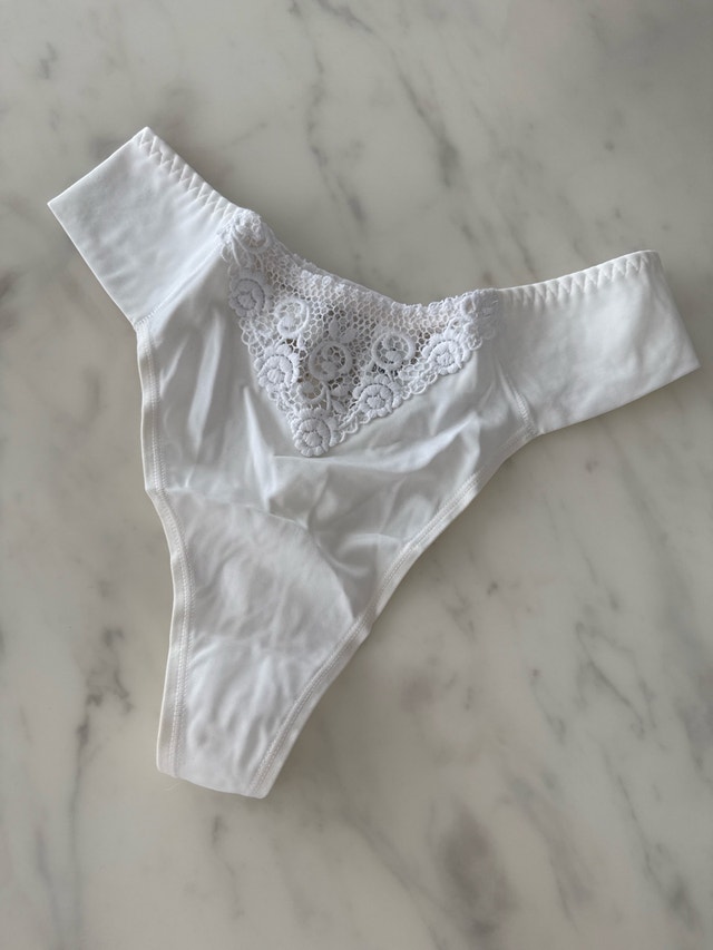 Papillon Lingerie Set - White Lace Camisole & Thong (Medium) - photo 3