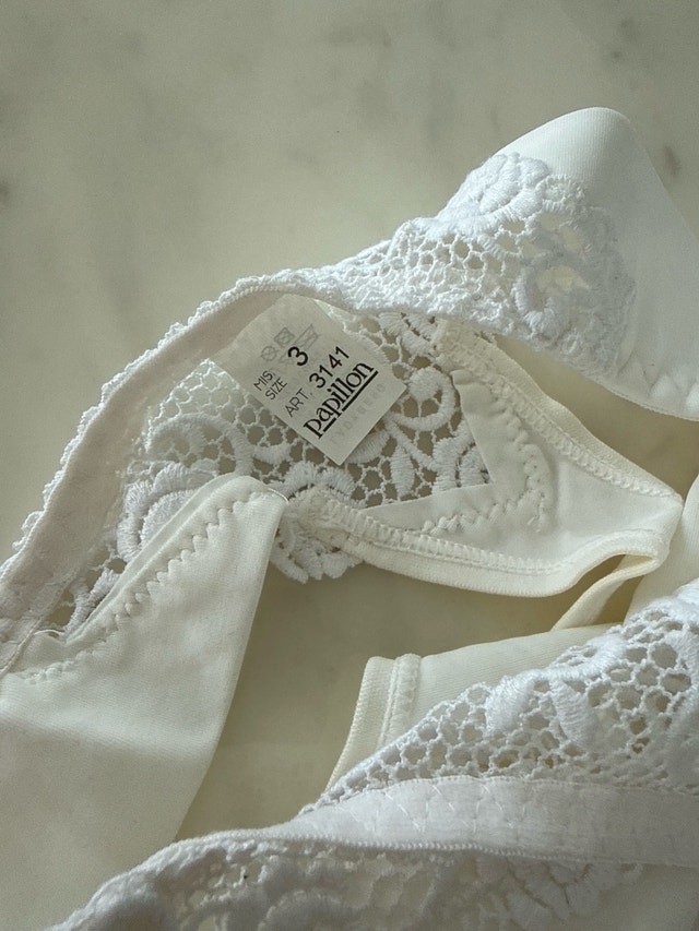 Papillon Lingerie Set - White Lace Camisole & Thong (Medium) - photo 4