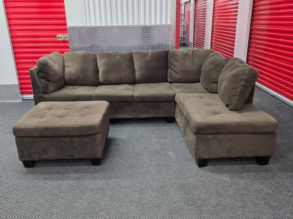Large 3-Piece Sectional Set – Includes Reversible Chaise & Stora - photo 2