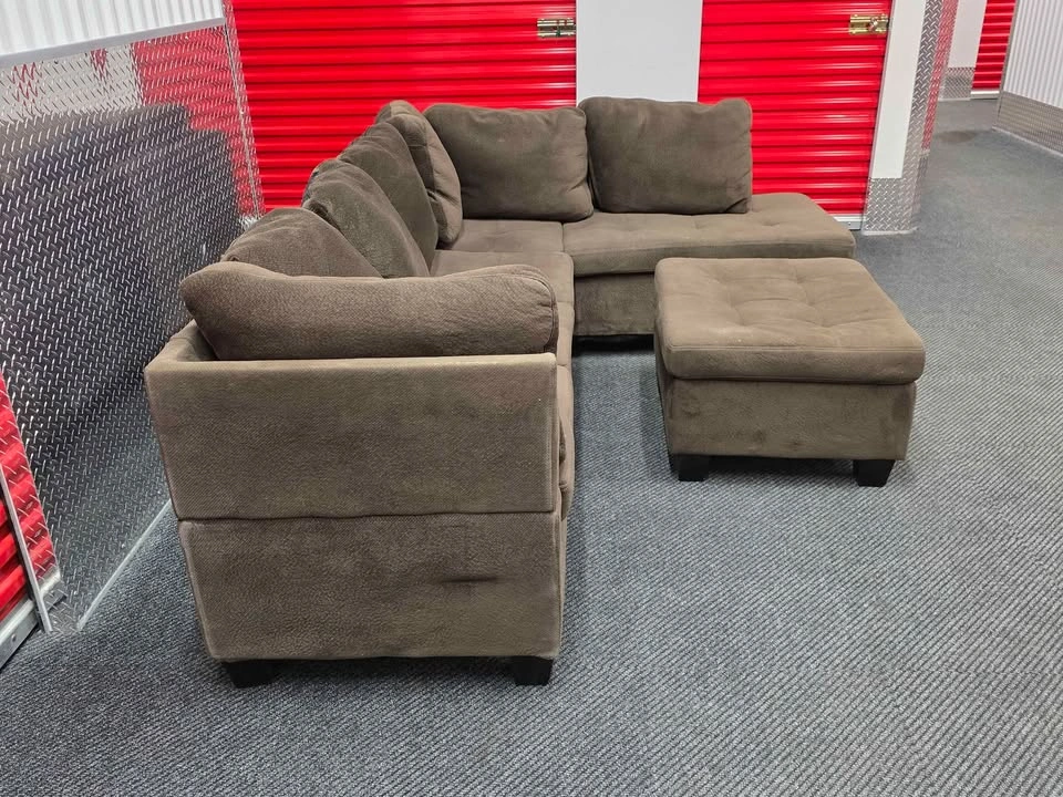 Large 3-Piece Sectional Set – Includes Reversible Chaise & Stora - photo 4