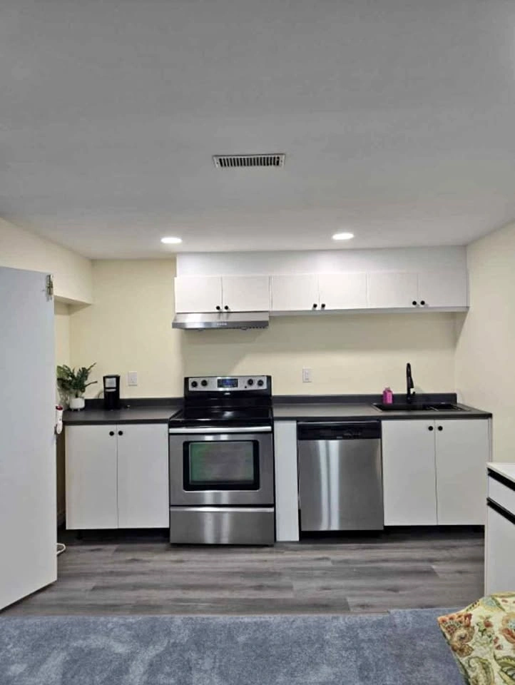 Fully FURNISHED 2 Beds 1 Bath - from 1st May