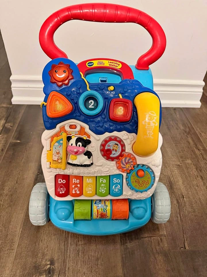 VTech Sit-to-Stand Learning Walker – Great Condition!