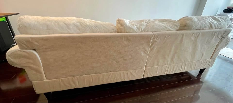 (Must go today)Sectional sofa with chaise and slipcovers - photo 5