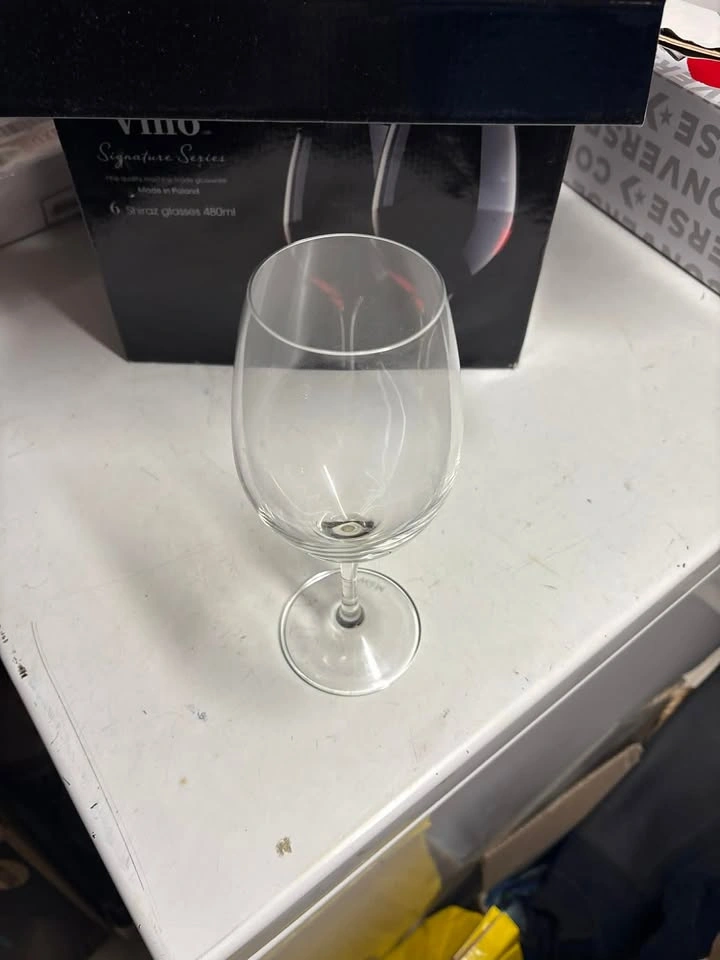 6-Piece Maxwell & Williams Vino Shiraz Wine Glass Set - photo 3