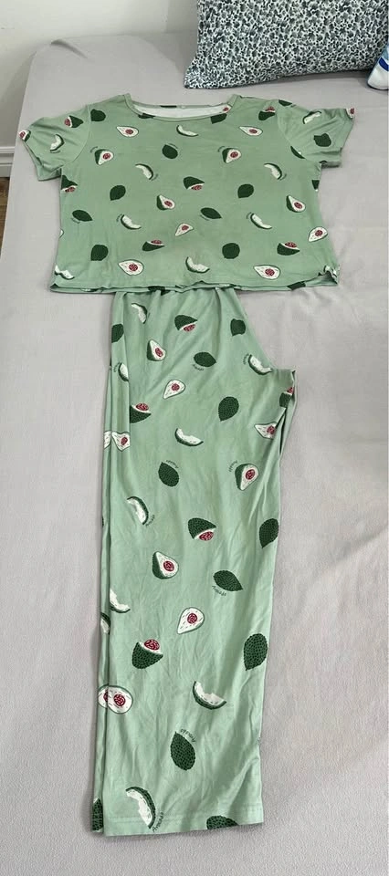 PJs (read description) - photo 4