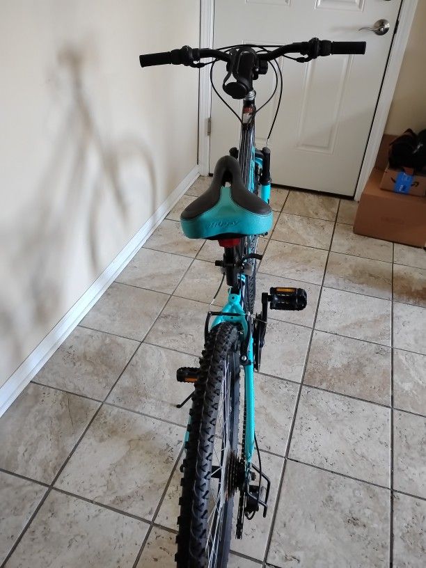Huffy Mountain Bike 21 Speed Trail Runner - photo 3