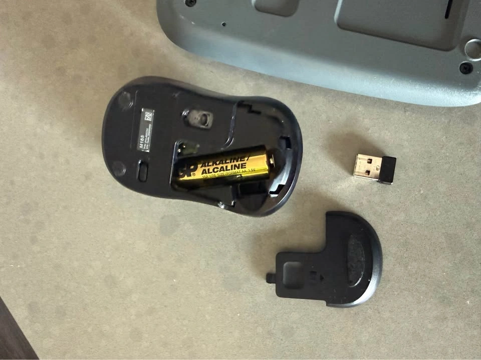 Logitech Keyboard and Mouse Combo - photo 4