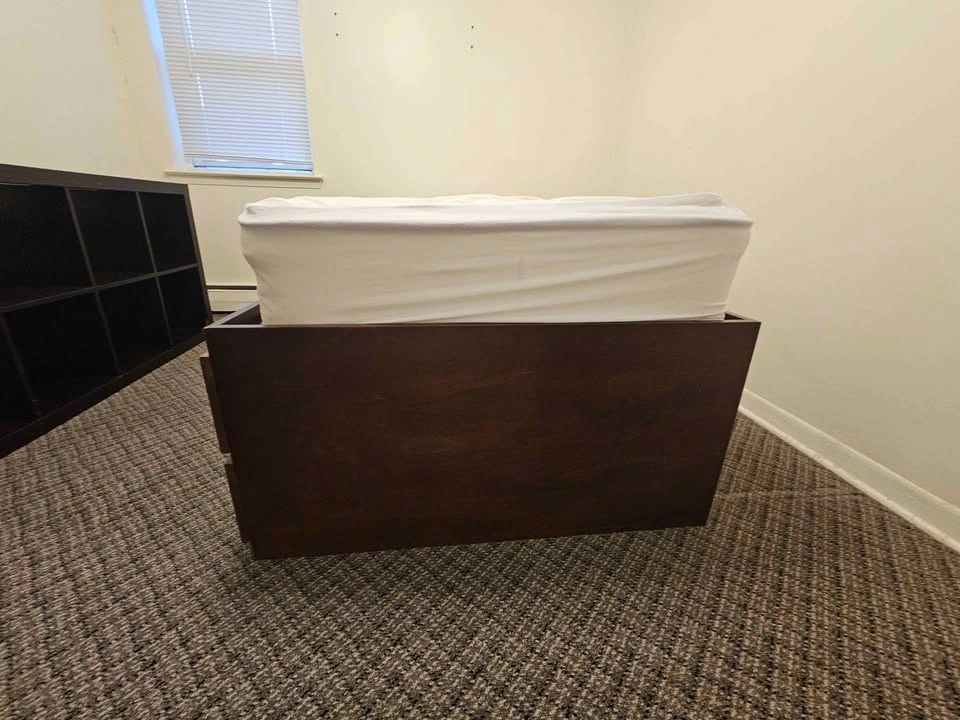 Twin Bed - Solid Wood - photo 2