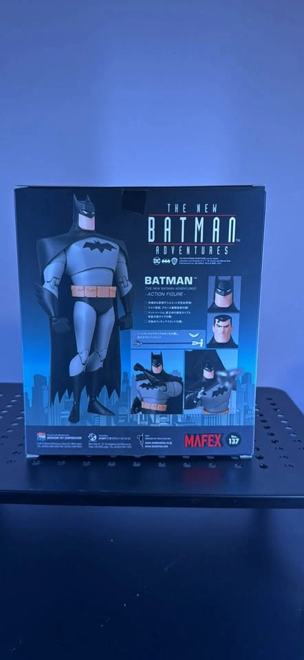 Medicom Toy MAFEX 137 The New Batman Adventures Batman Figure - photo 2