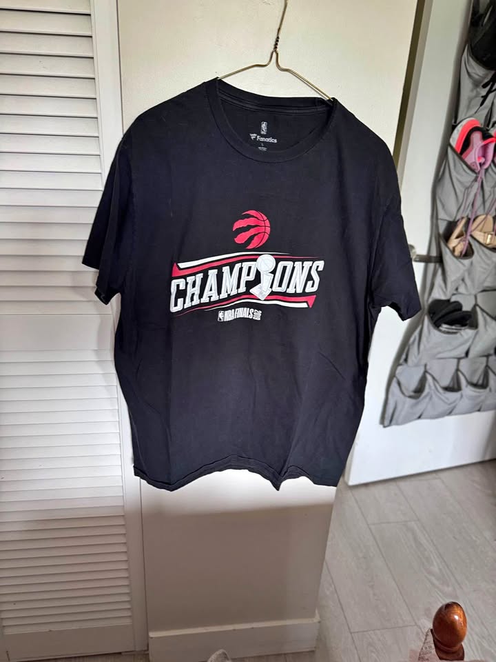 Fanatics Raptors 2019 Champions T-Shirt Size Large