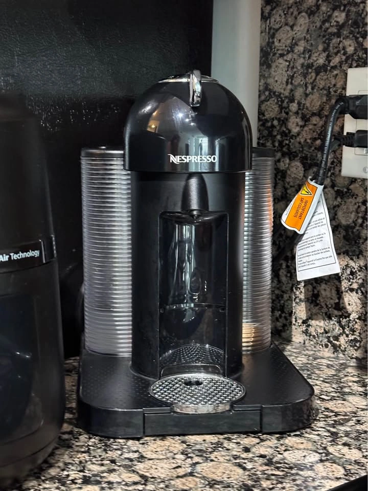Nespresso Vertuo Machine - photo 2