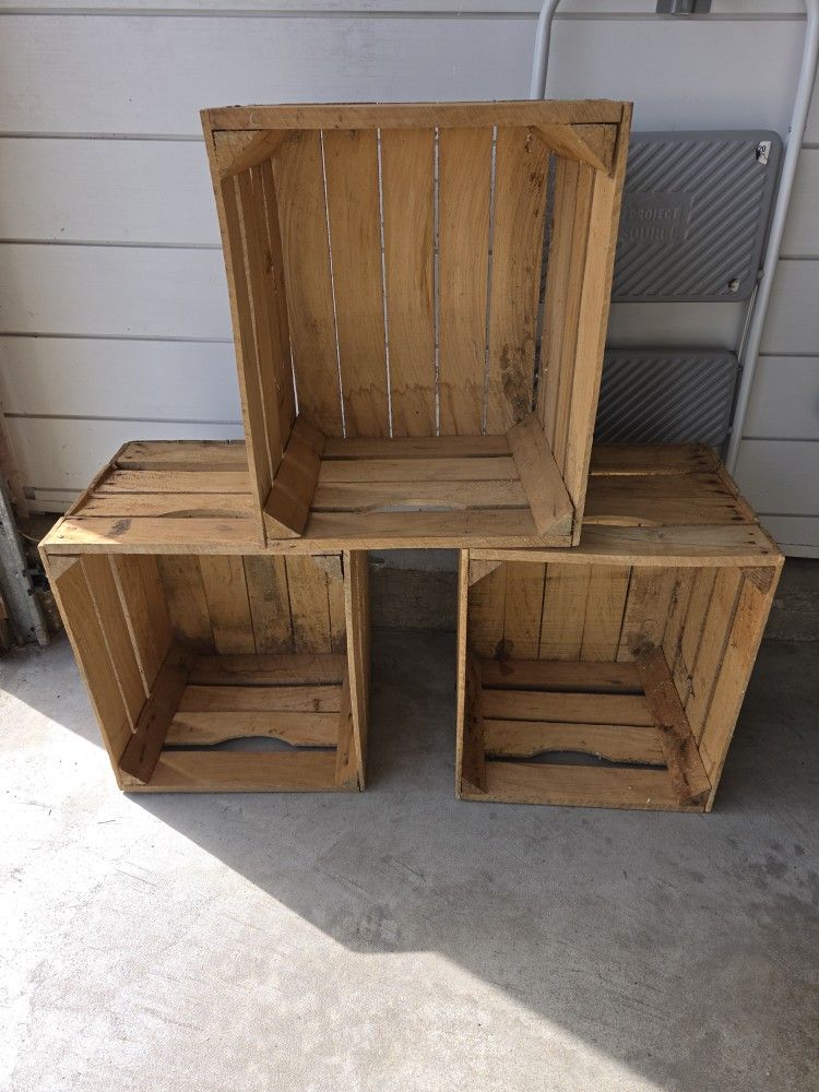 Wooden storage crates - photo 2