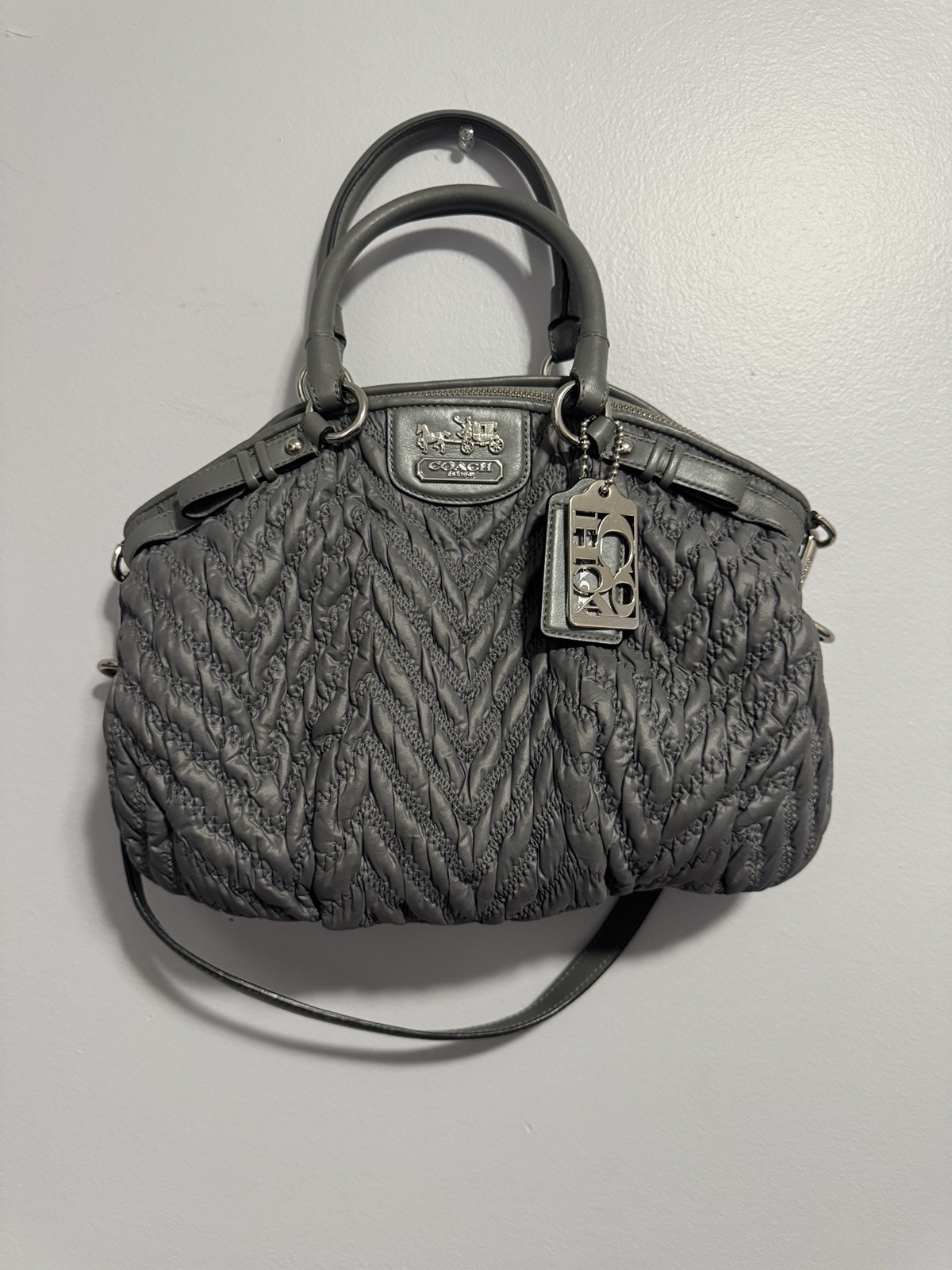 COACH Madison Nylon Grey Quilted Chevron Bag - Limited Edition - photo 2