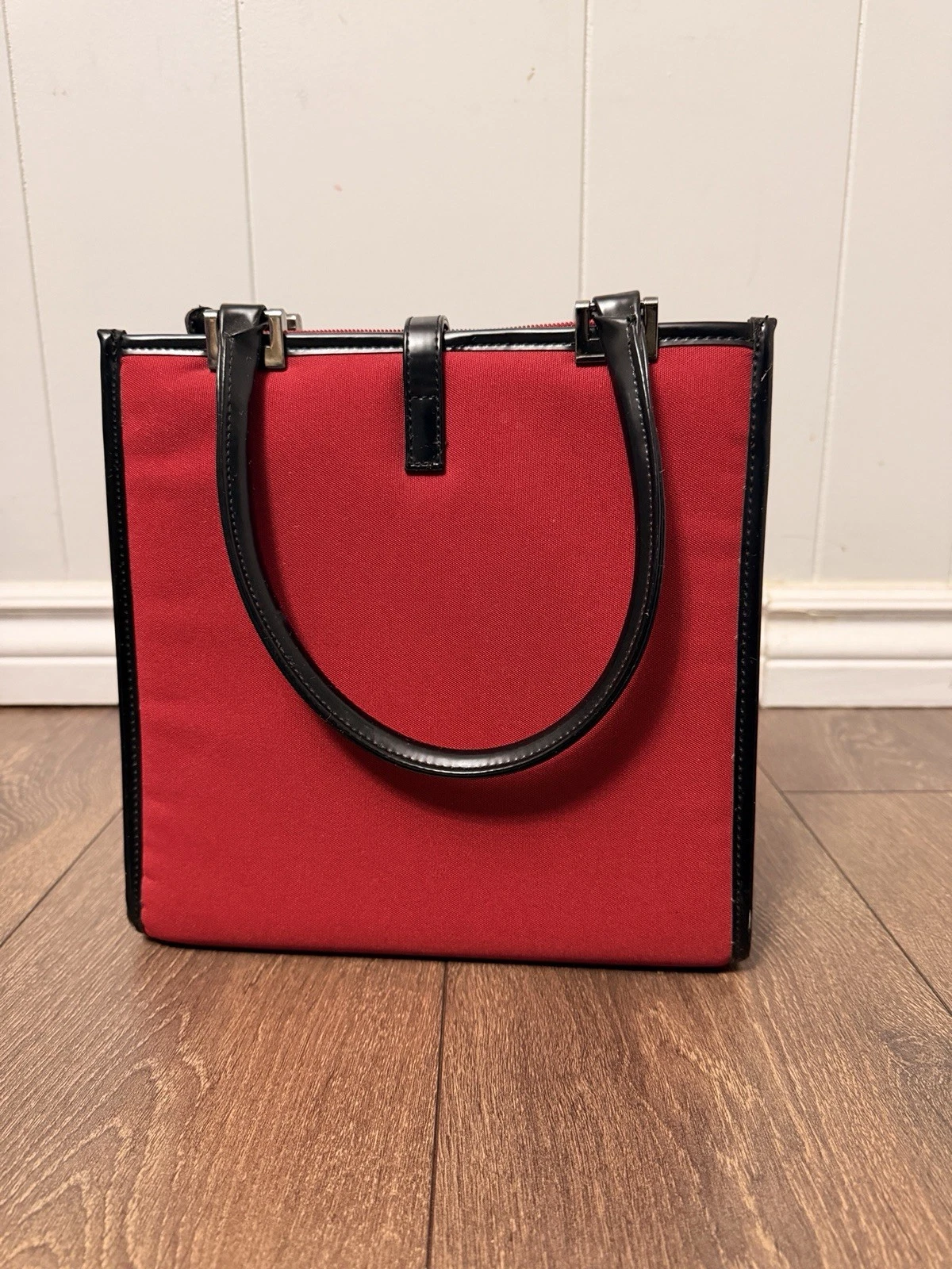 Chic Red Canvas Square Tote Bag Black Patent Trim Toggle Clasp T - photo 4