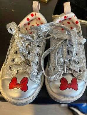 Silver Minnie Mouse Shoes Size 8