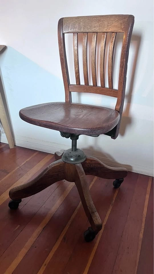 Antique Oak Adjustable Office Chair – Gibson Guelph Canada (c.19 - photo 4
