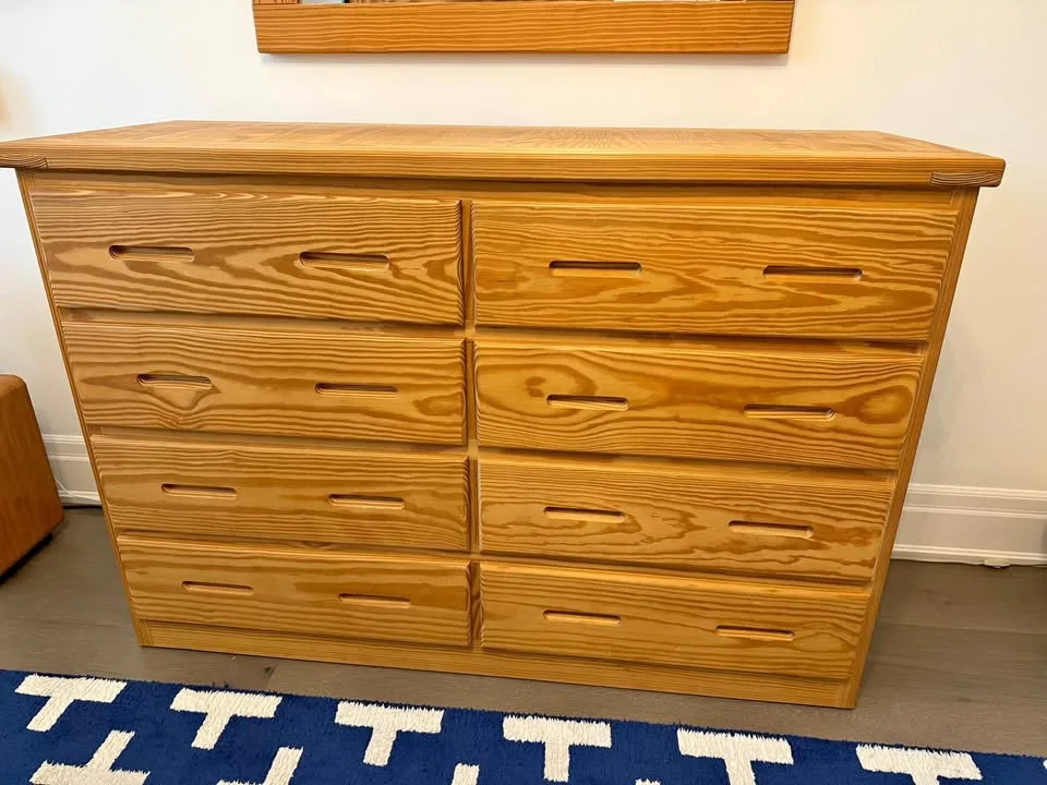 Crate design 8 drawer dresser, mint condition thumbnail