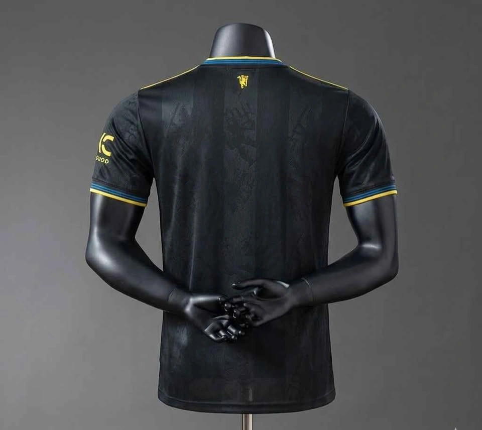 Manchester United 25/26 Third Jersey - photo 2