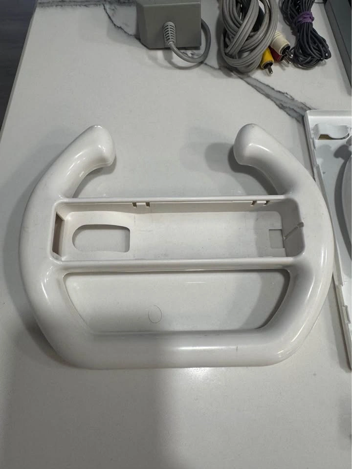 Nintendo Wii Bundle with Mario Kart - photo 4