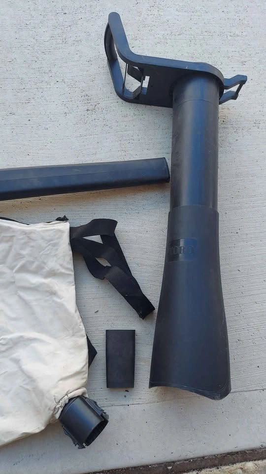 Toro Electric Ultra 225 Leaf Blower Vacuum, Model 51598 - photo 3
